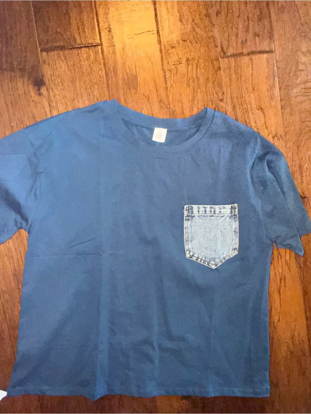 Womenβs Navy Short Sleeve Tee with Denim-Style Pocket